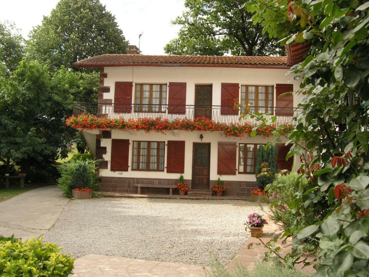 Gite Altzia Bas Сан-Мишель Экстерьер фото
